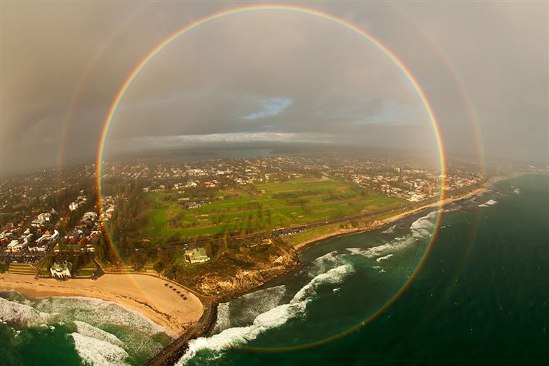 A-rare-360-degree-rainbow-captured-from-an-airplane